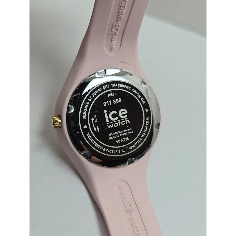 Ice-Watch item shows